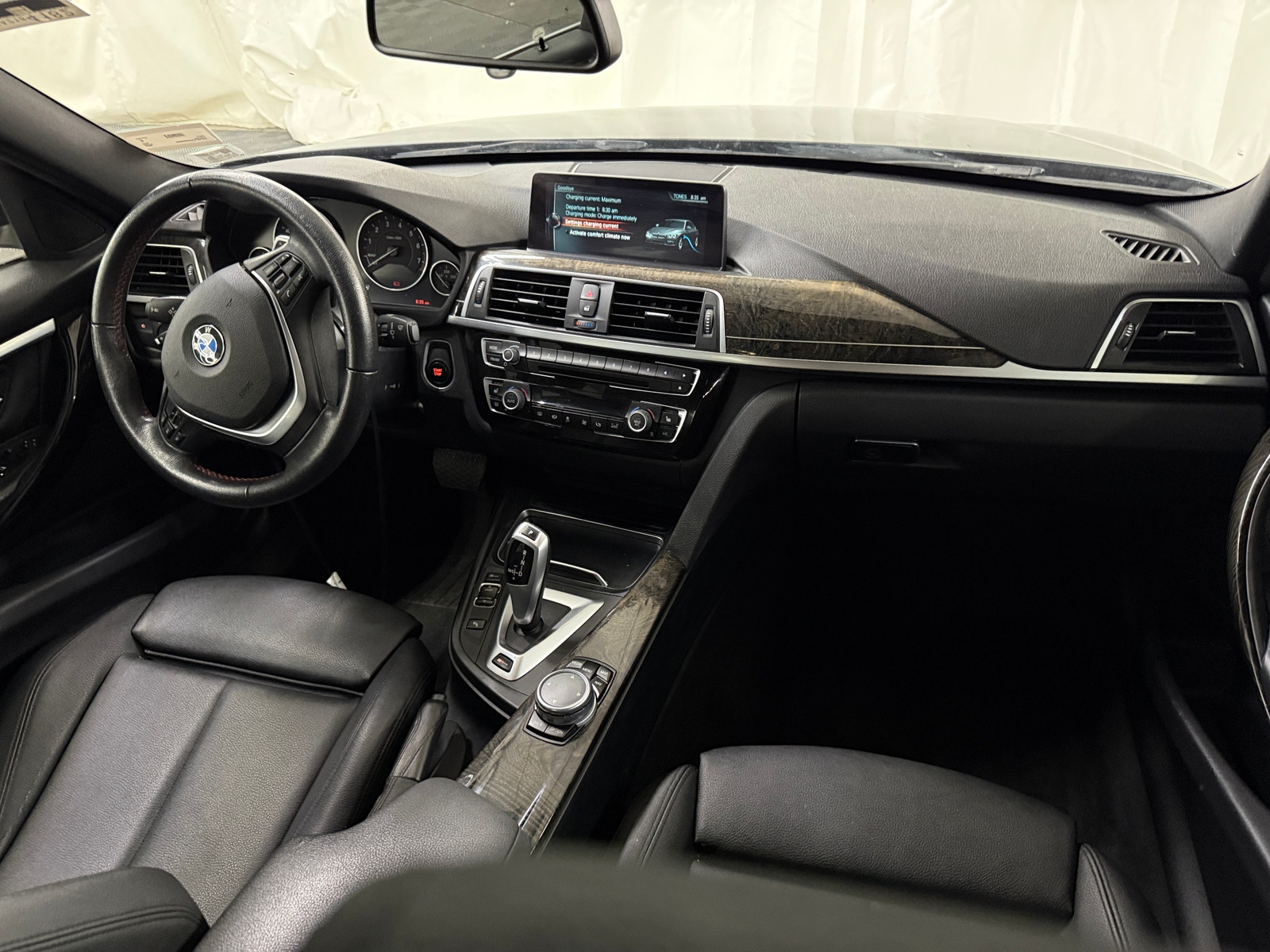 Thumbnail: 2017 BMW 3 Series - 2