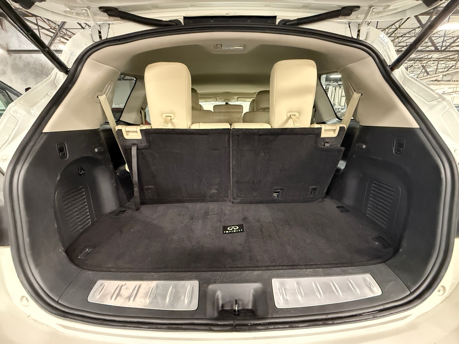 Thumbnail: 2019 INFINITI QX60 - 6