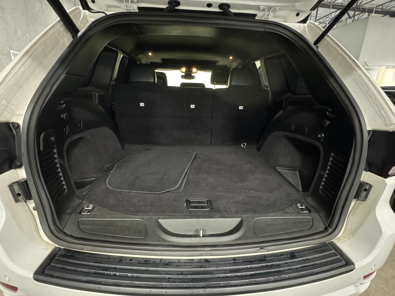 Thumbnail: 2018 Jeep Grand Cherokee - 6