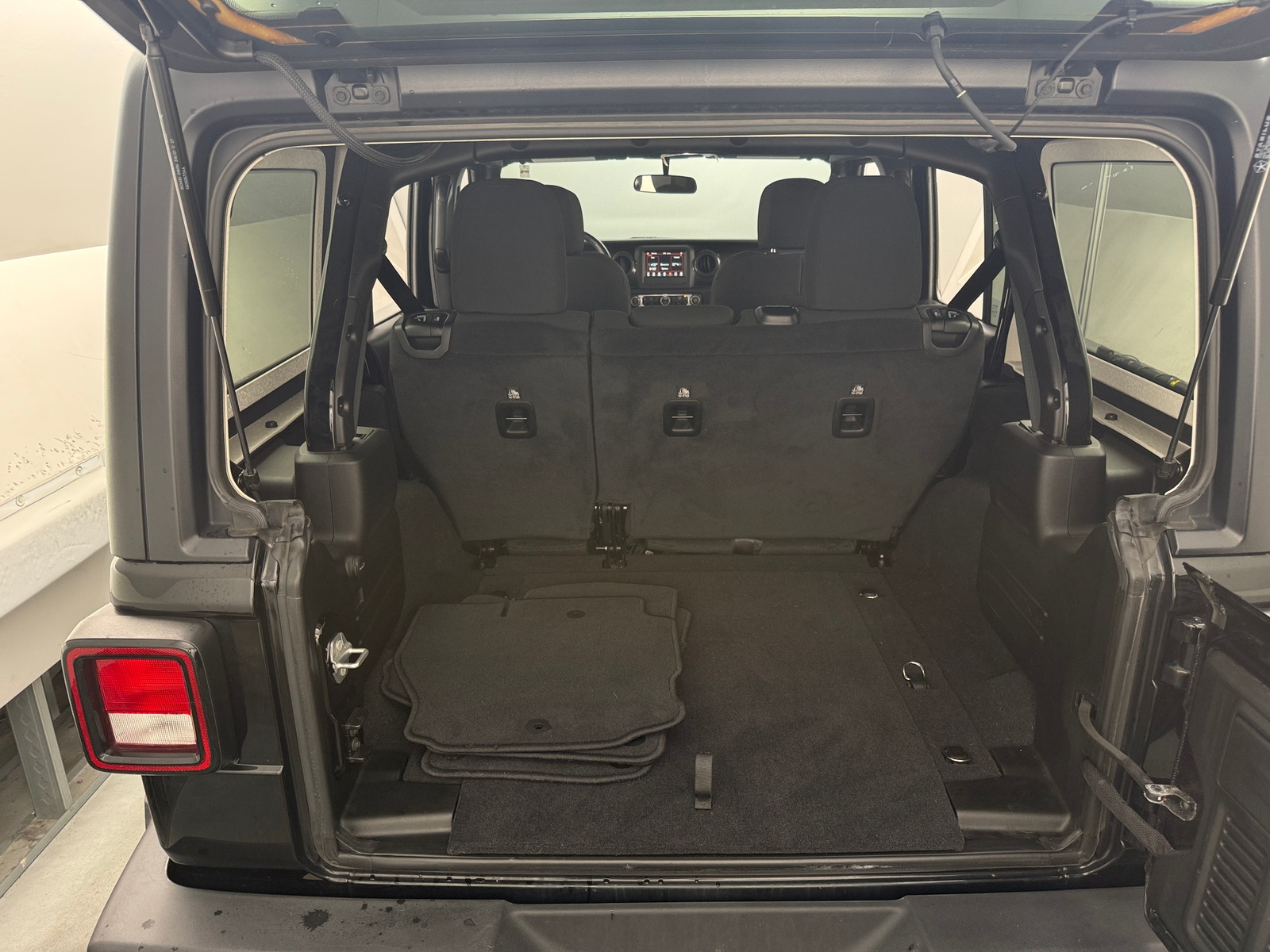 Thumbnail: 2021 Jeep Wrangler - 7