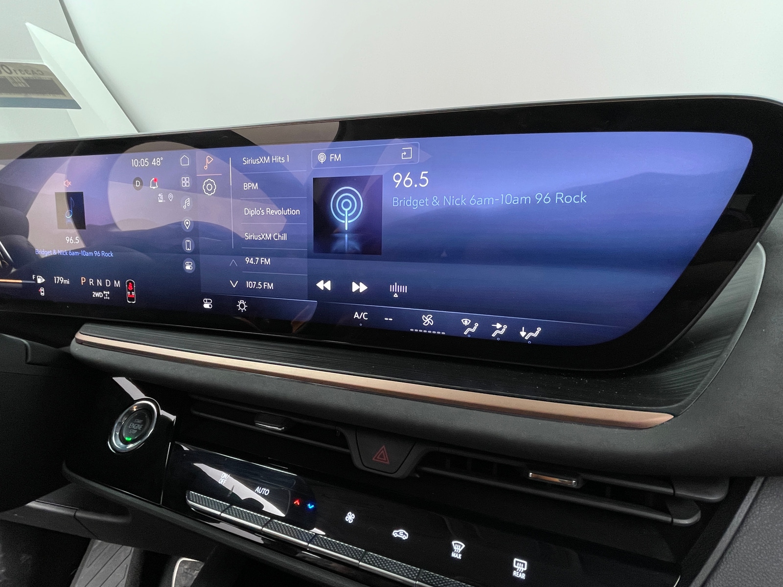 Thumbnail: 2025 Buick Envision - 3