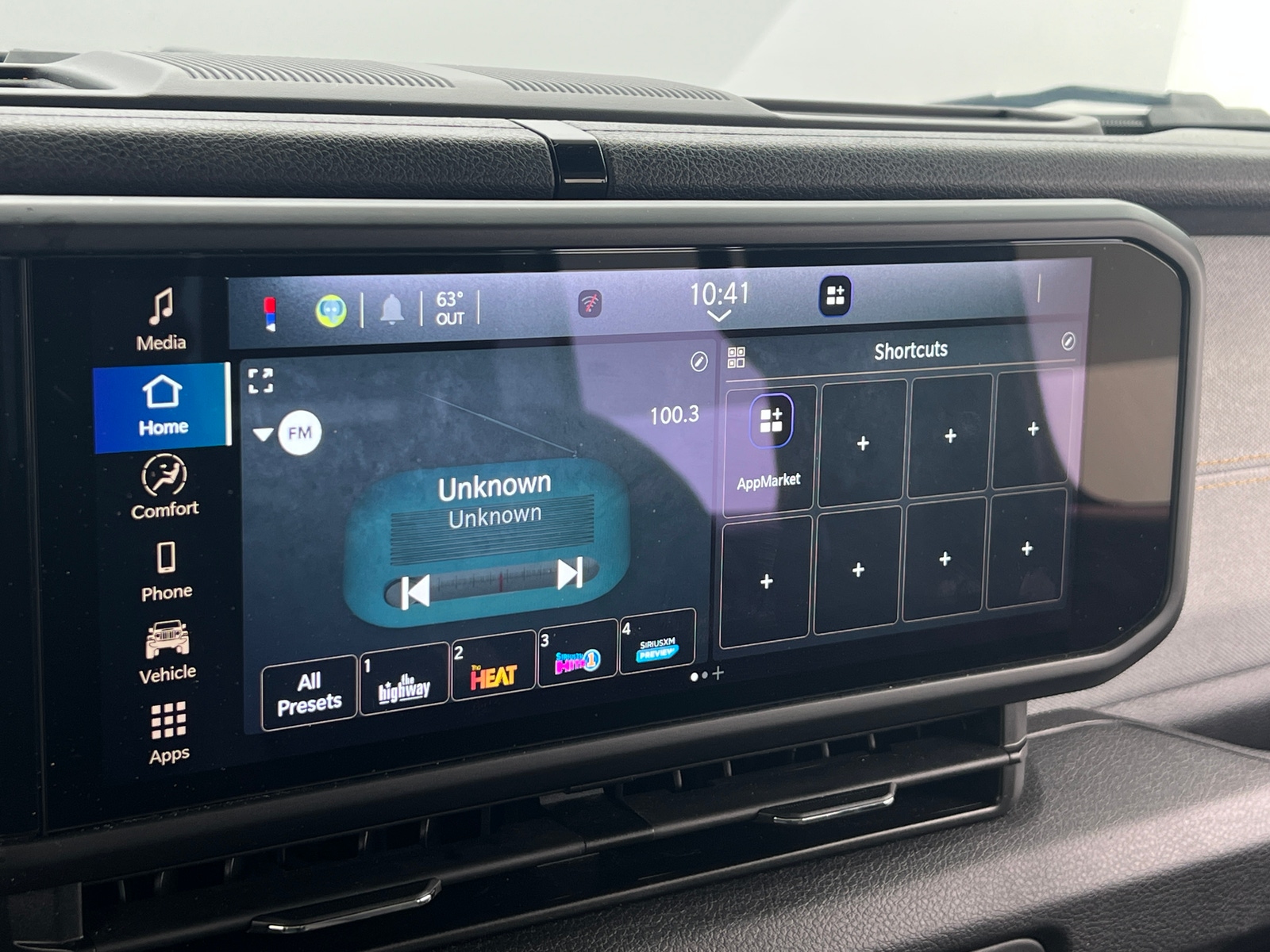 Thumbnail: 2025 Jeep Wrangler - 4