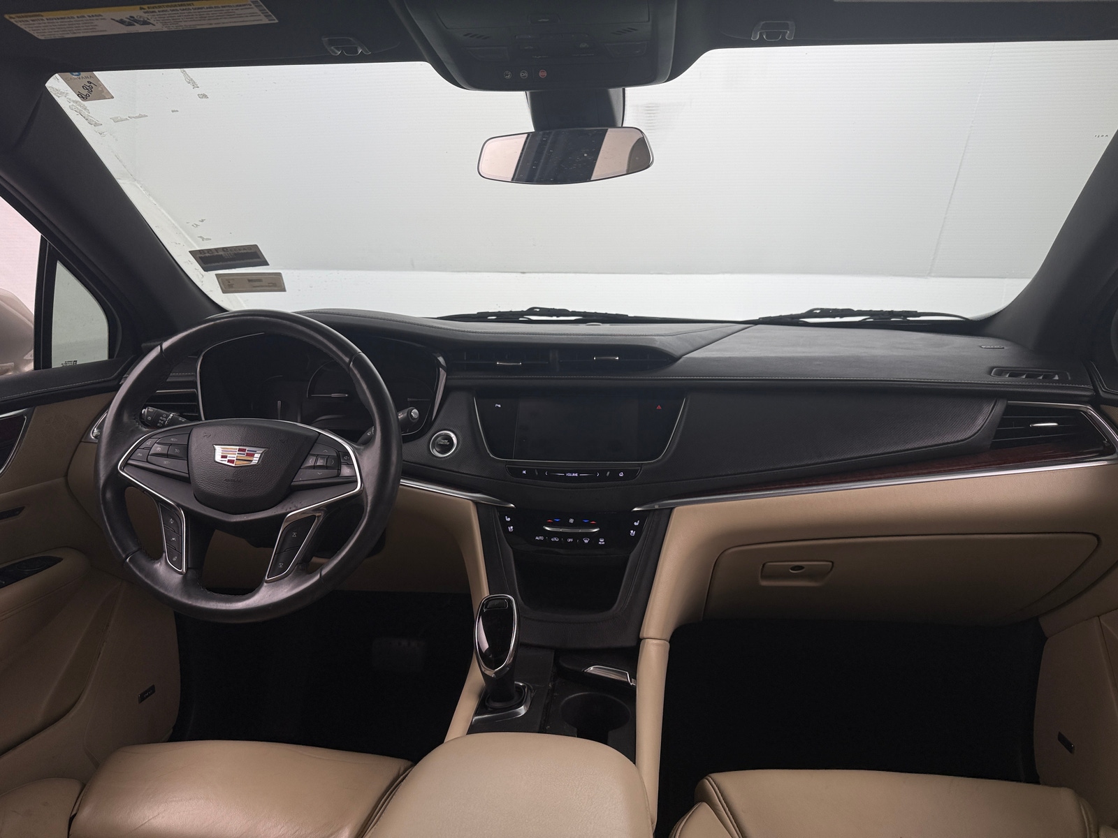 Thumbnail: 2017 Cadillac XT5 - 2