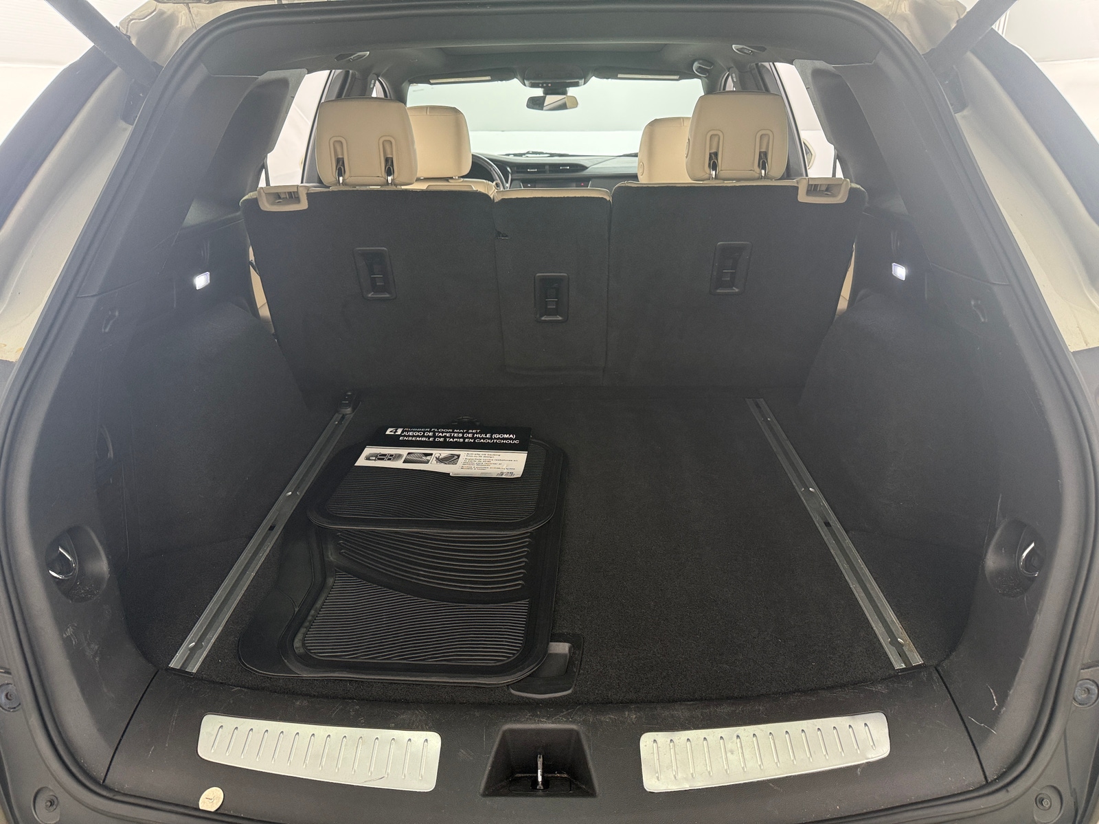 Thumbnail: 2017 Cadillac XT5 - 6