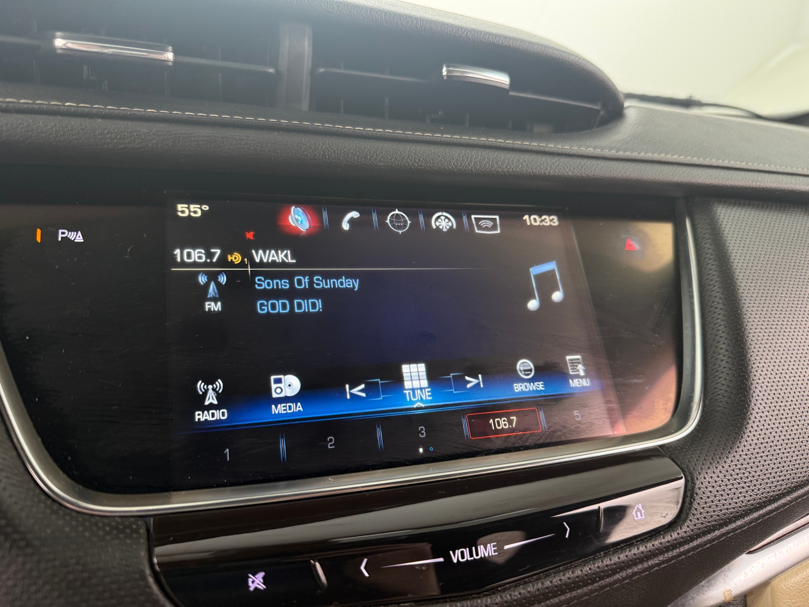 Thumbnail: 2017 Cadillac XT5 - 3