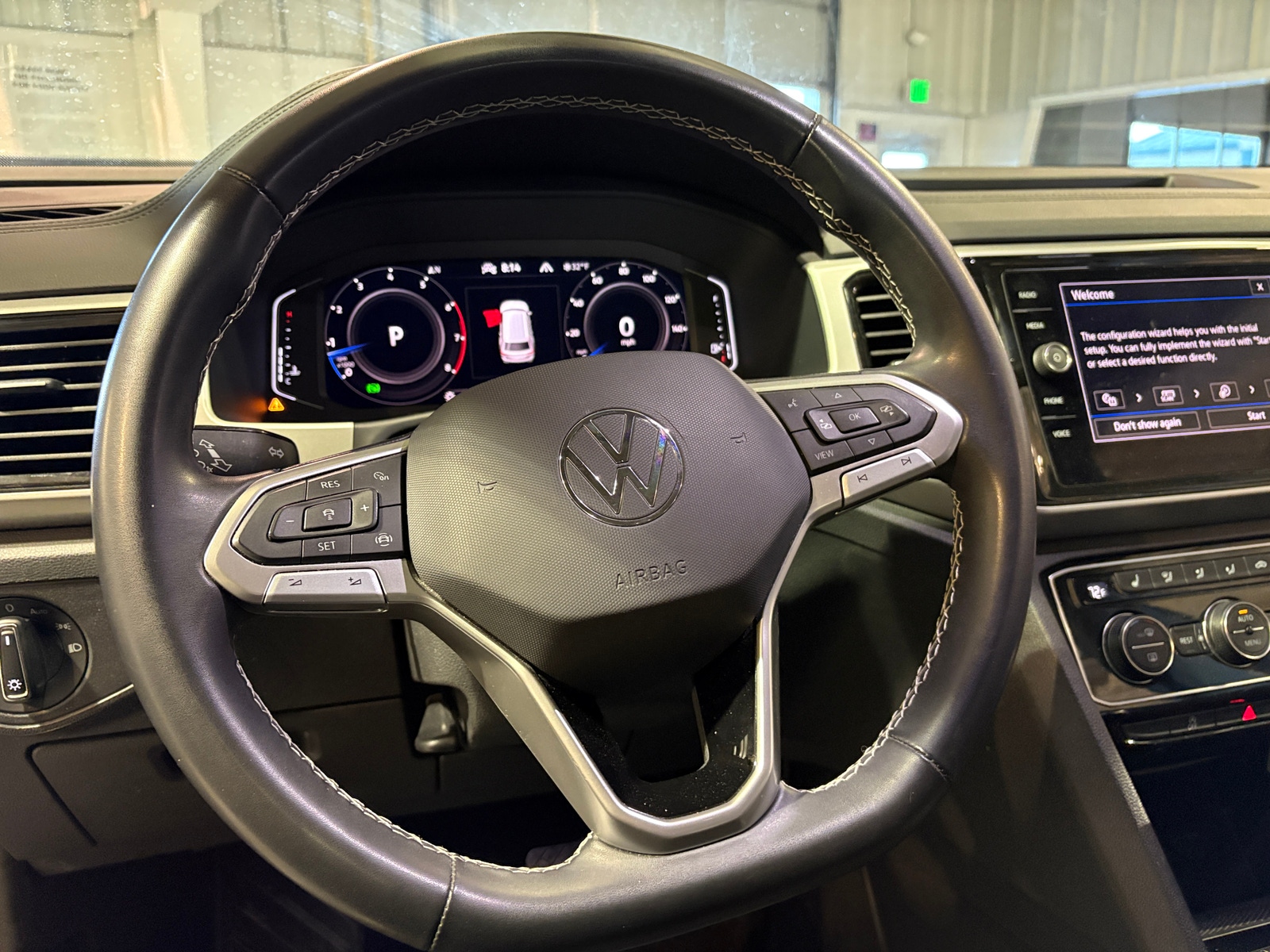 Thumbnail: 2022 Volkswagen Atlas - 4