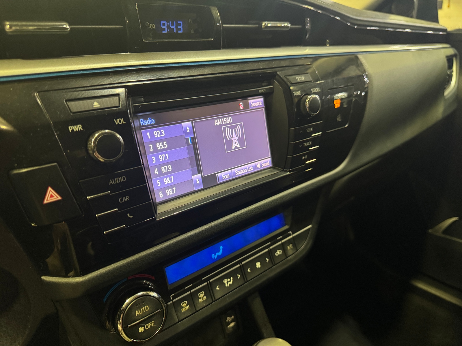 Thumbnail: 2016 Toyota Corolla - 4