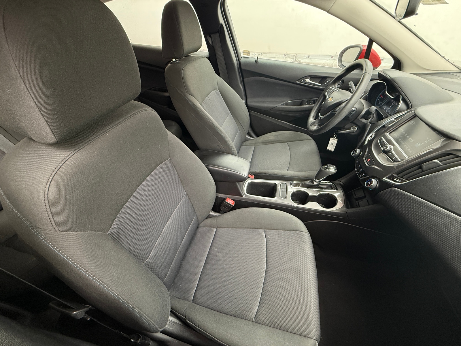 Thumbnail: 2018 Chevrolet Cruze - 2