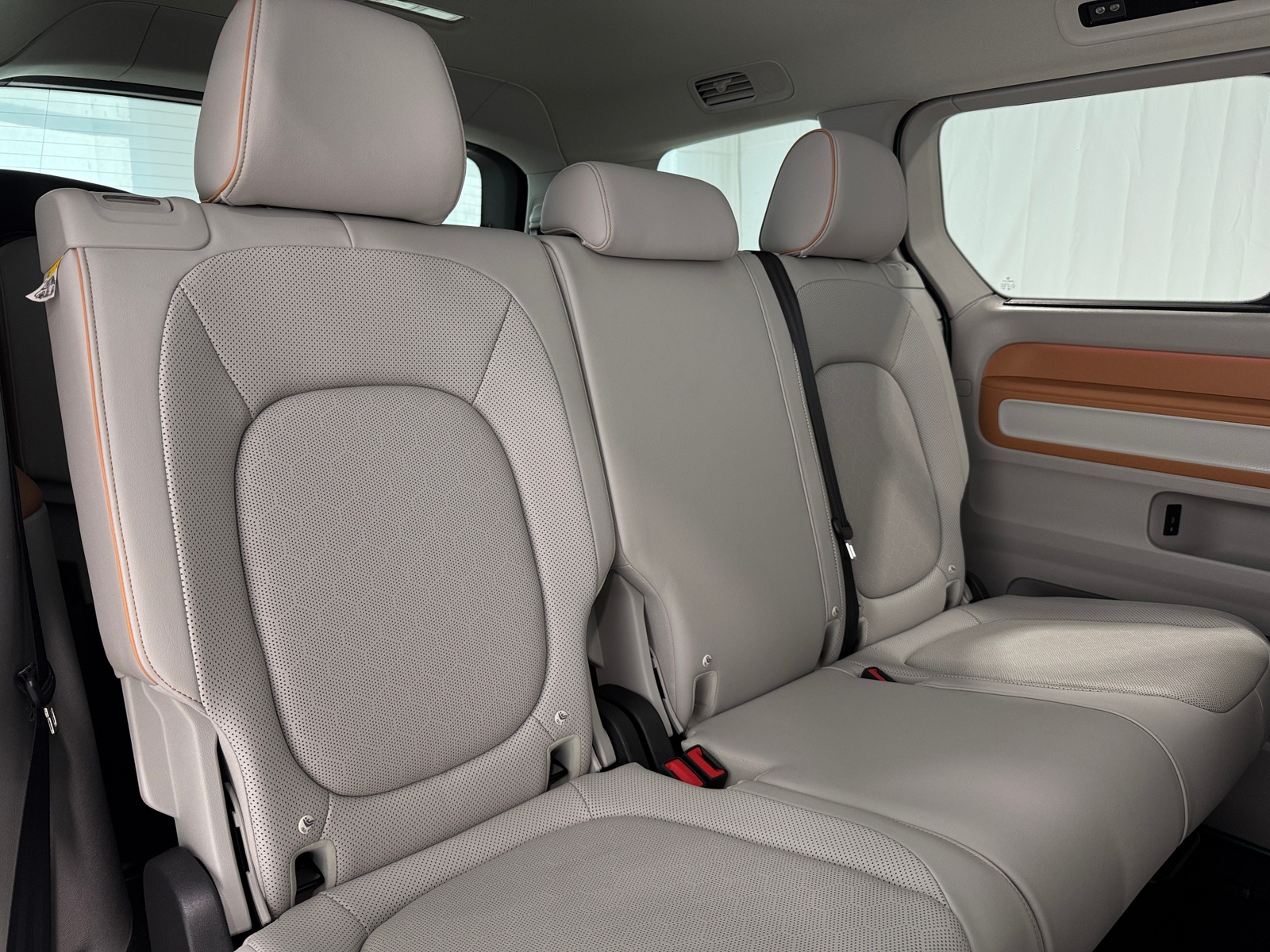 Thumbnail: 2025 Volkswagen ID.Buzz - 5