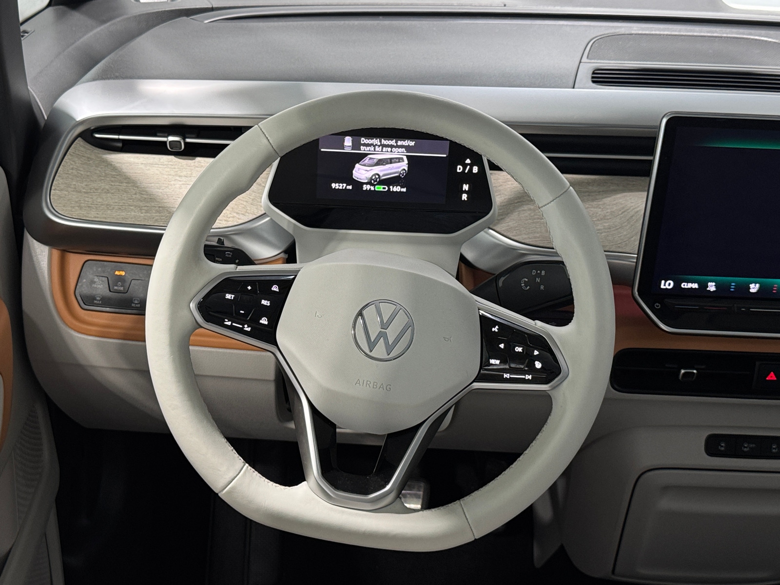 Thumbnail: 2025 Volkswagen ID.Buzz - 4