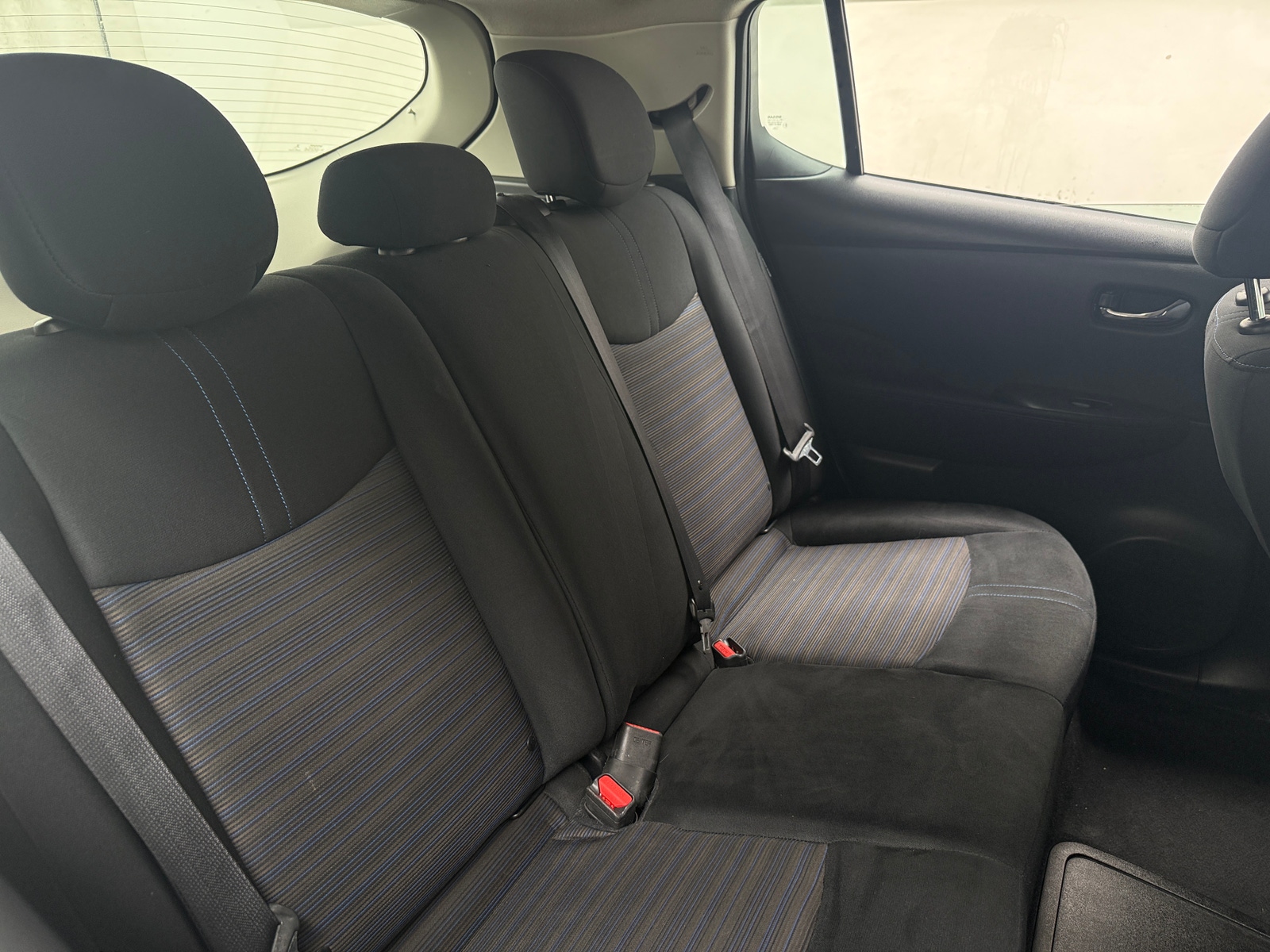 Thumbnail: 2022 Nissan Leaf - 6