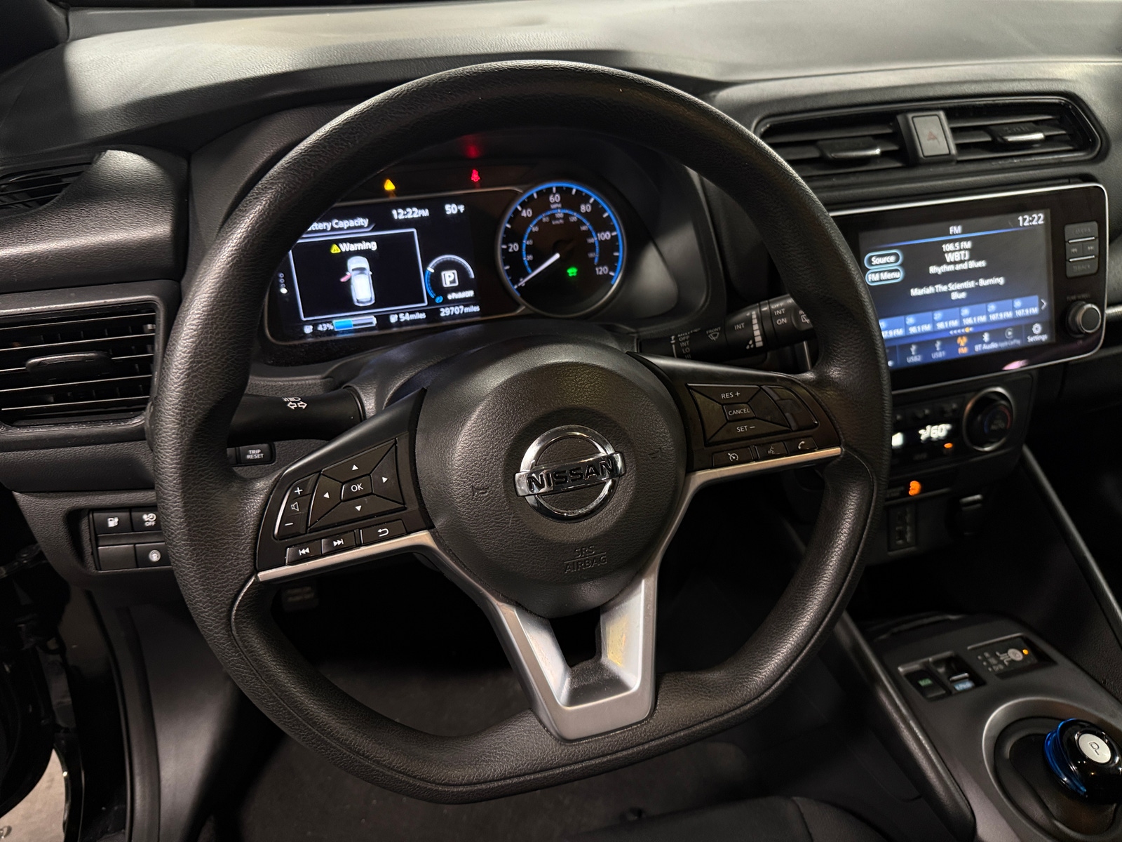 Thumbnail: 2022 Nissan Leaf - 5