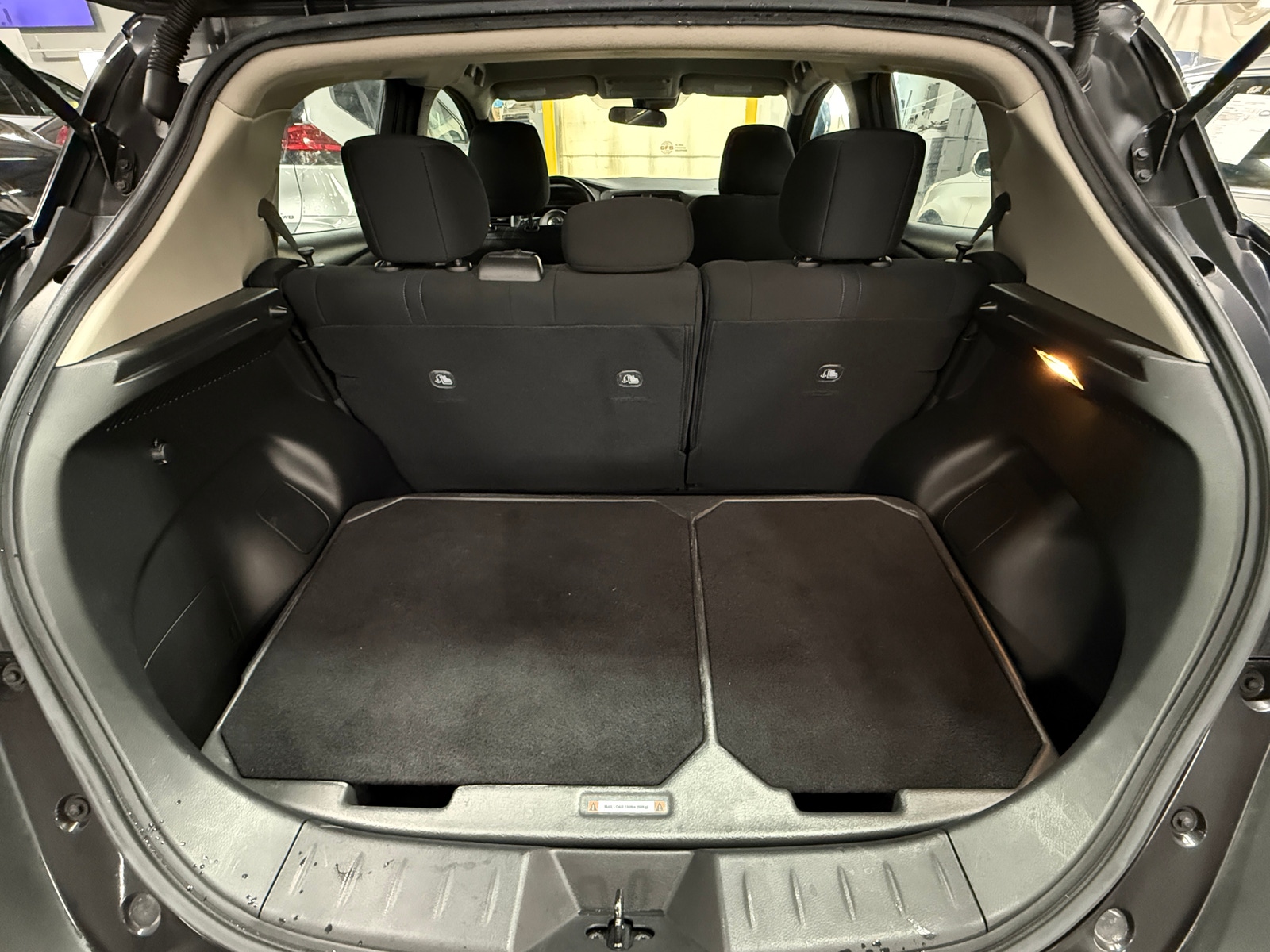 Thumbnail: 2022 Nissan Leaf - 7