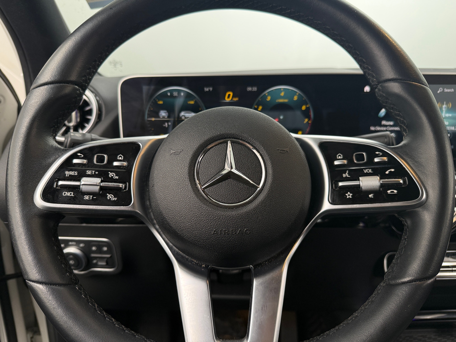 Thumbnail: 2021 Mercedes-Benz GLA - 4