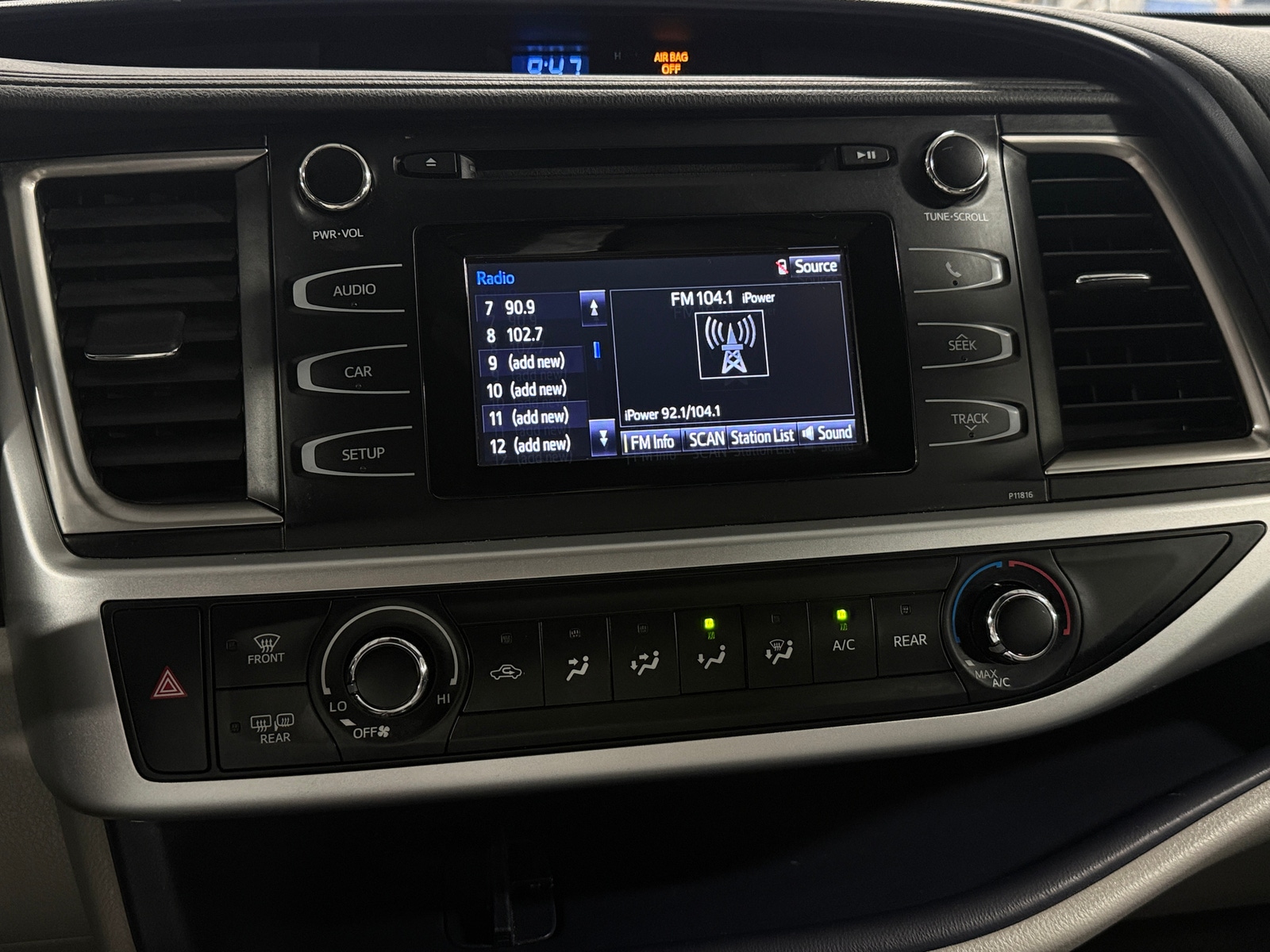 Thumbnail: 2019 Toyota Highlander - 4