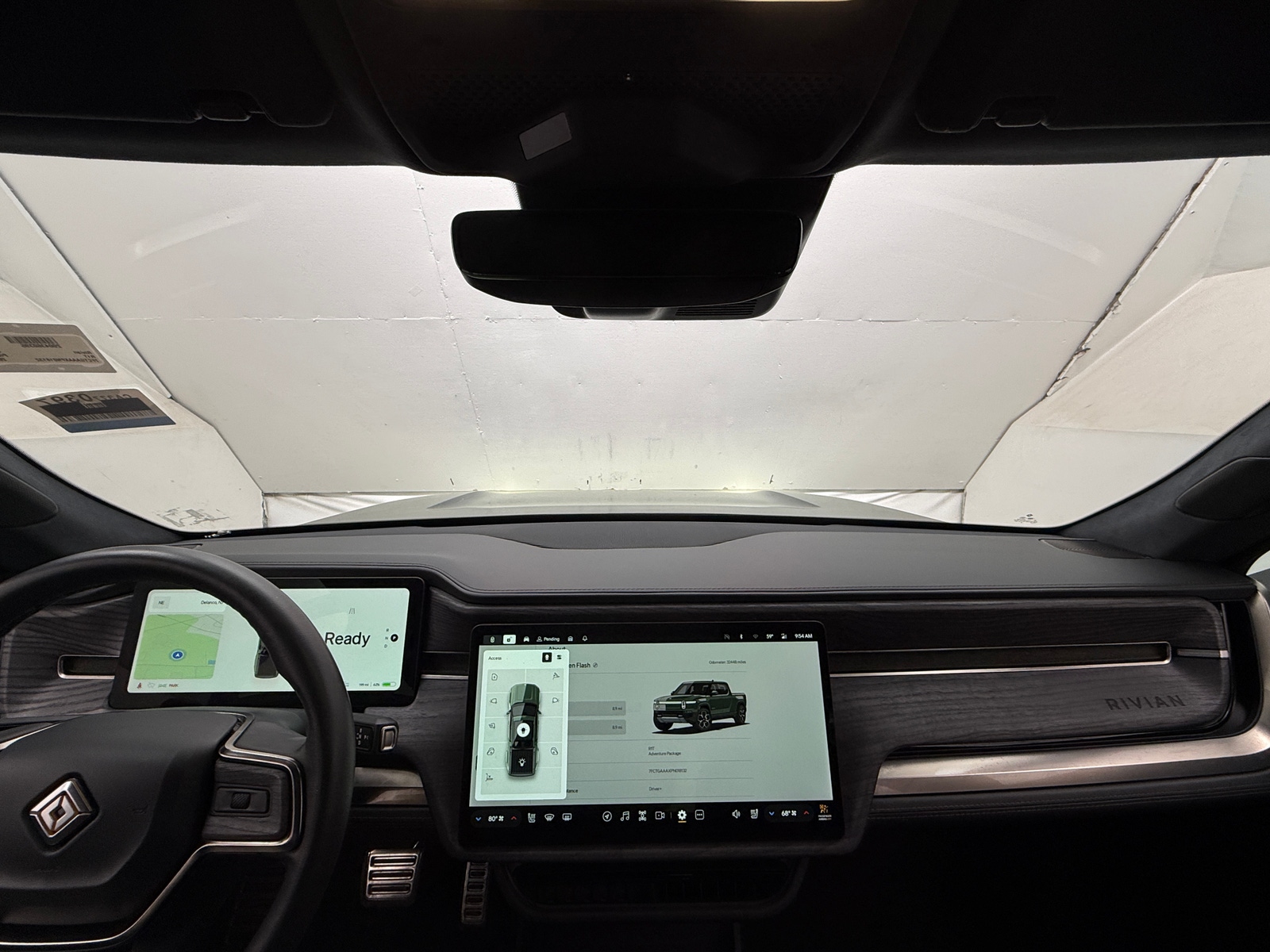 Thumbnail: 2023 Rivian R1T - 2