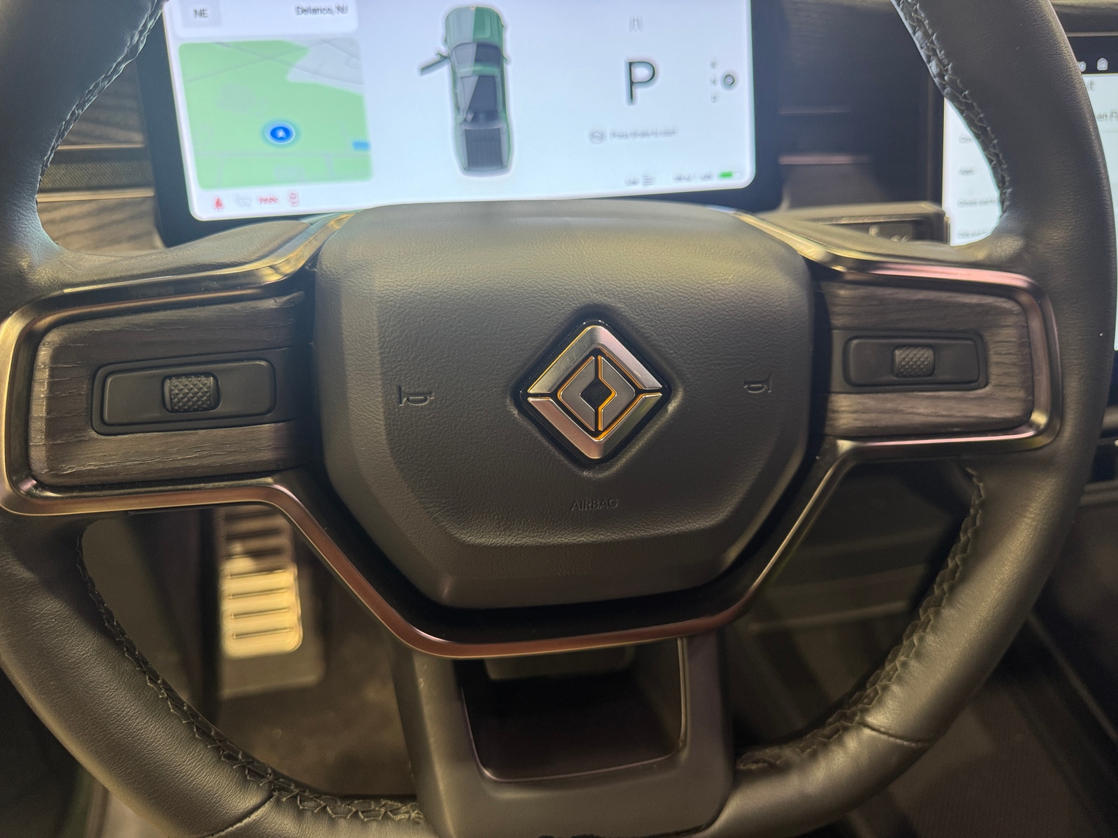 Thumbnail: 2023 Rivian R1T - 4