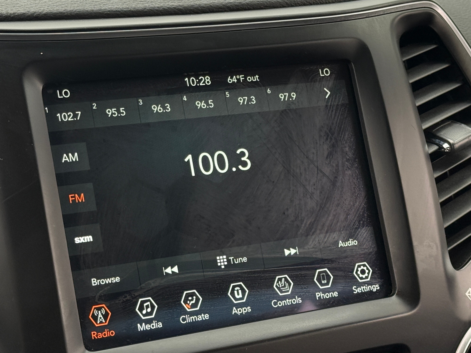 Thumbnail: 2021 Jeep Cherokee - 3