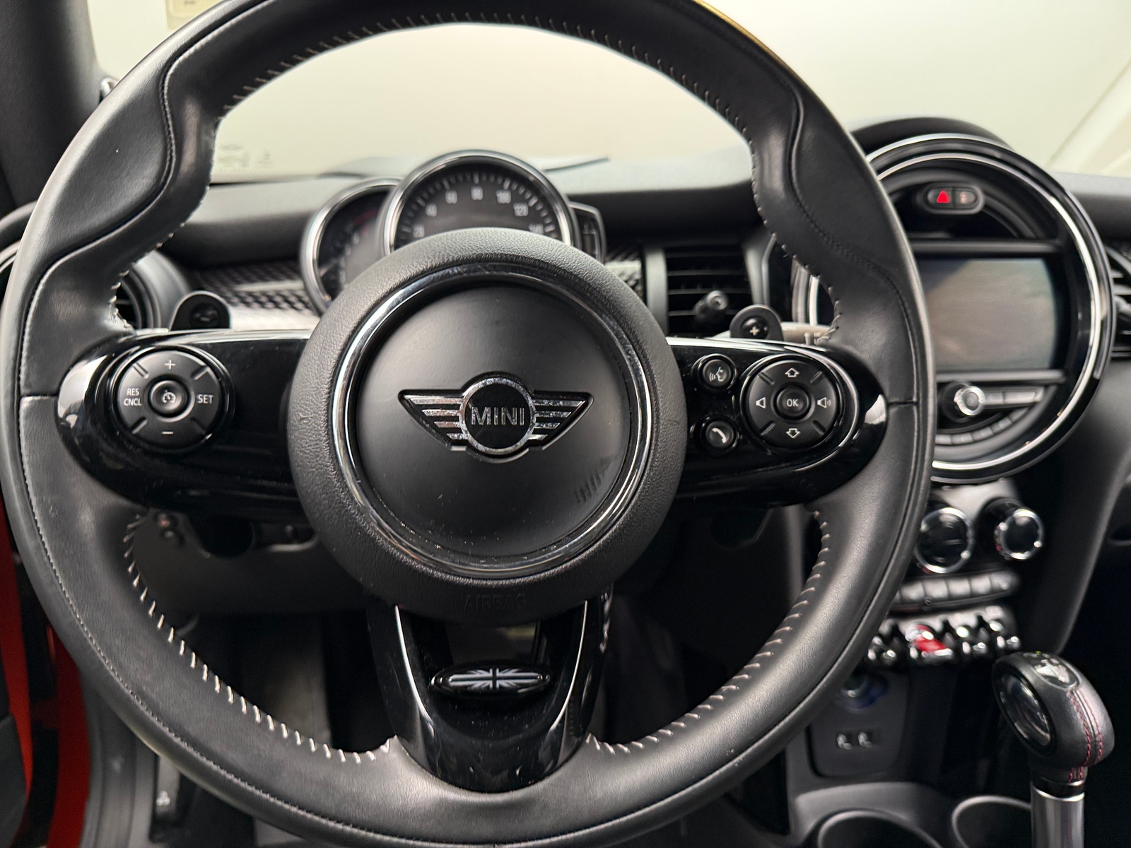 Thumbnail: 2019 MINI Cooper Convertible - 4