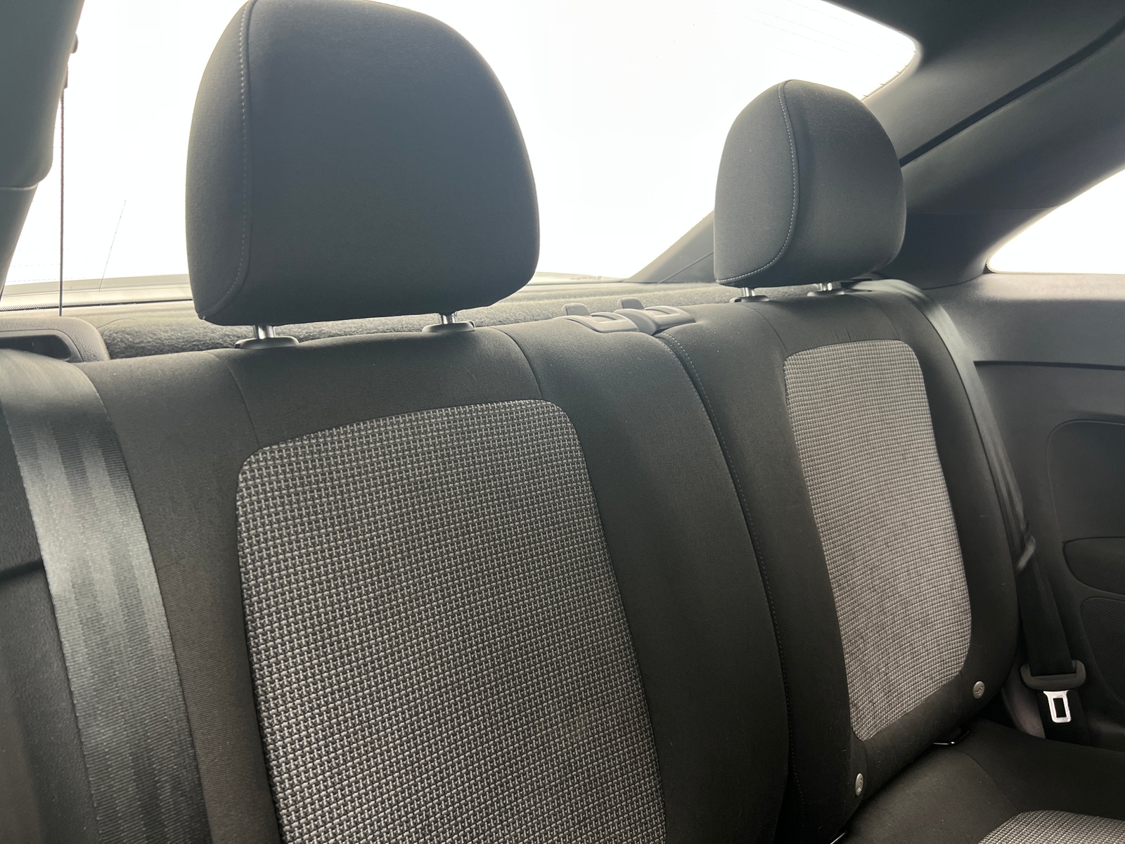 Thumbnail: 2018 Volkswagen Beetle - 6