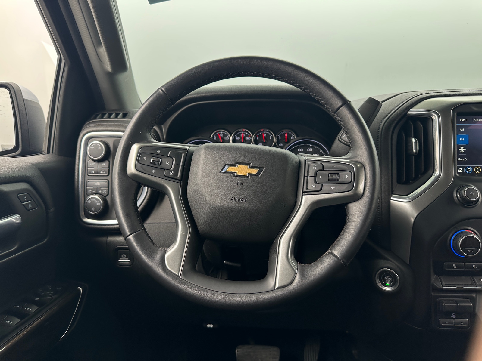 Thumbnail: 2019 Chevrolet Silverado 1500 - 4