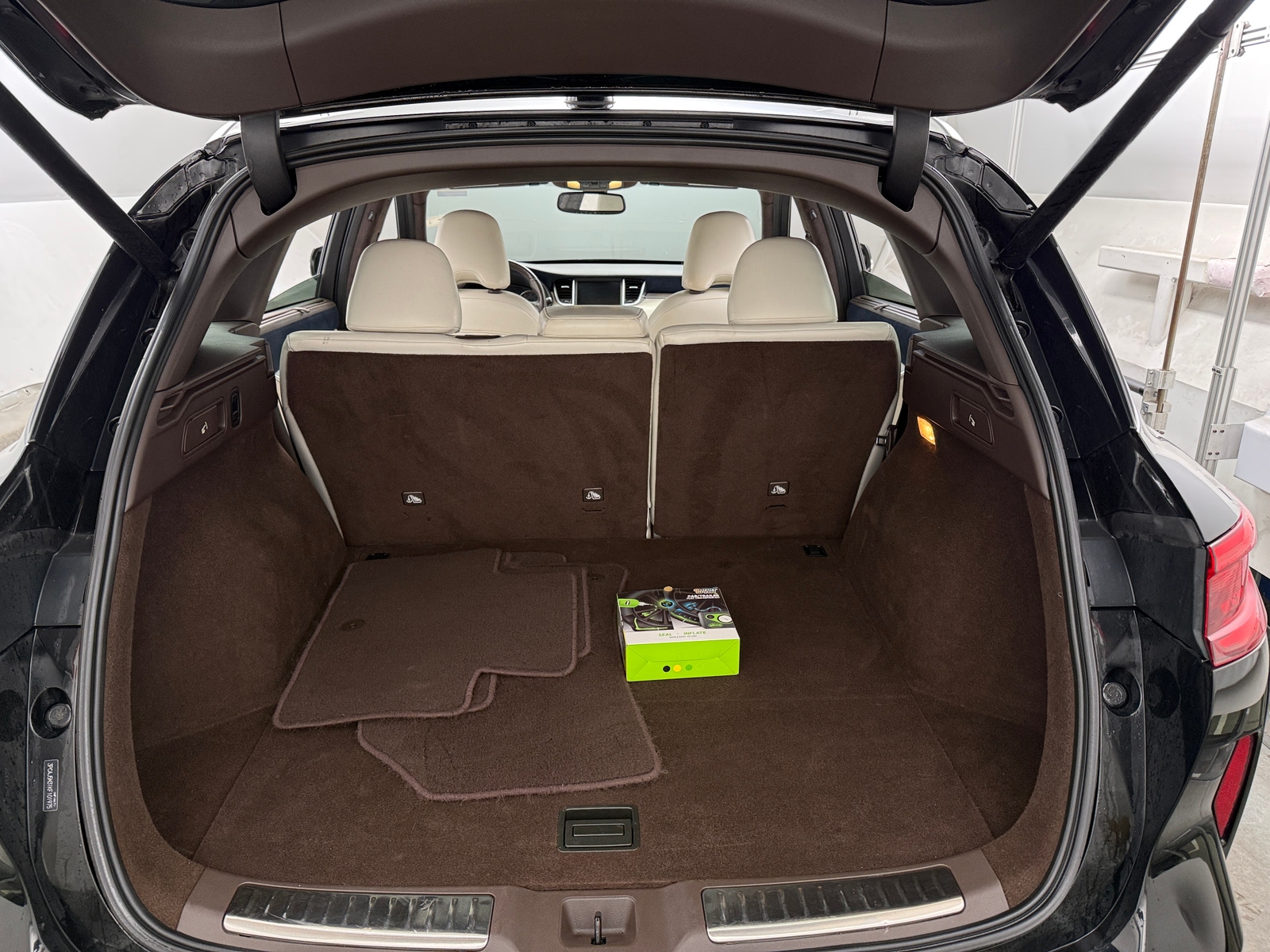 Thumbnail: 2019 INFINITI QX50 - 6