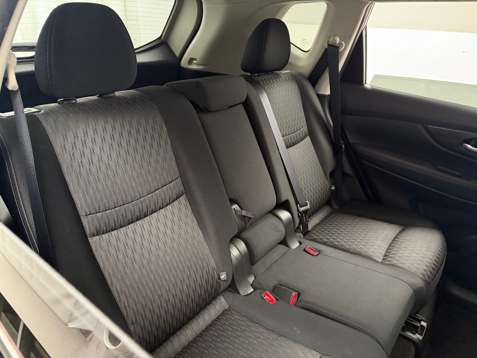 Thumbnail: 2017 Nissan Rogue - 6