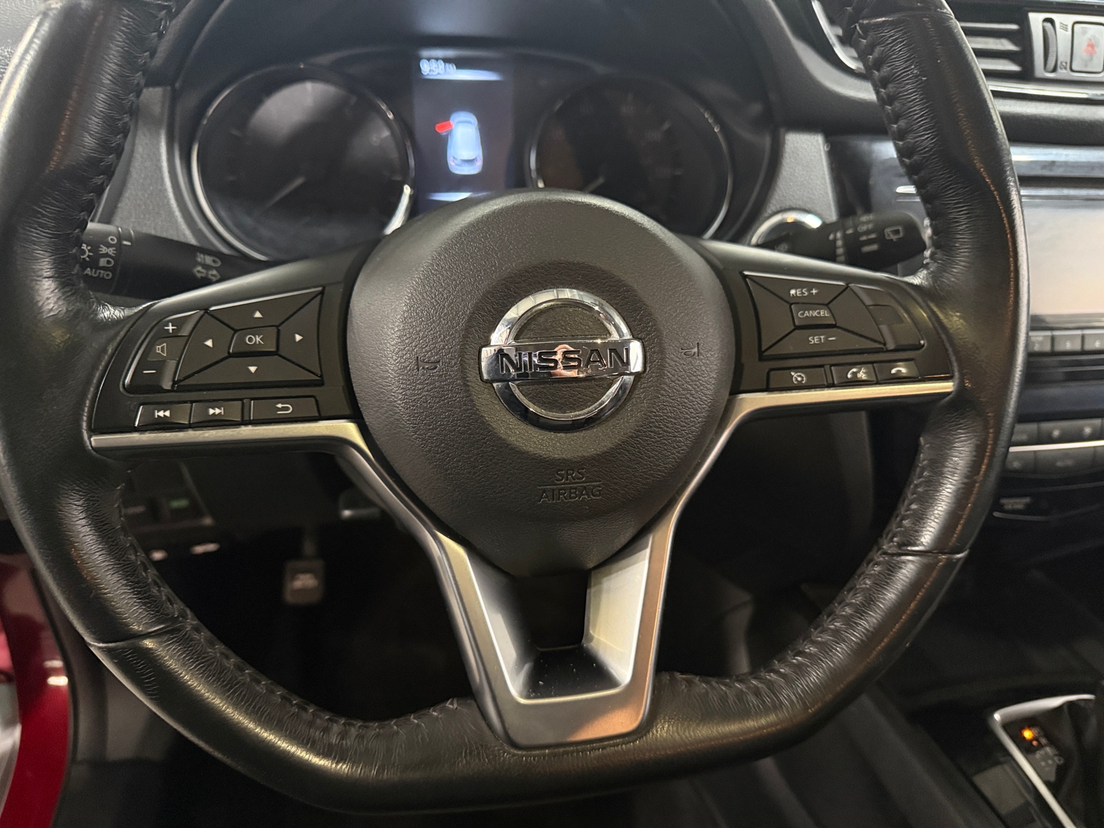 Thumbnail: 2017 Nissan Rogue - 5