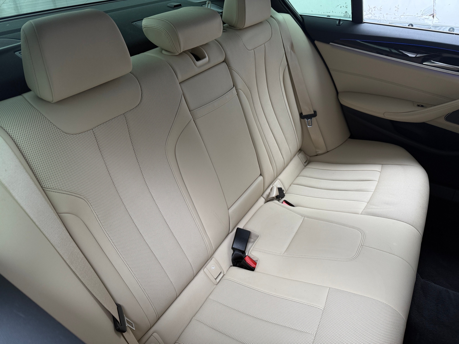 Thumbnail: 2021 BMW 5 Series - 5