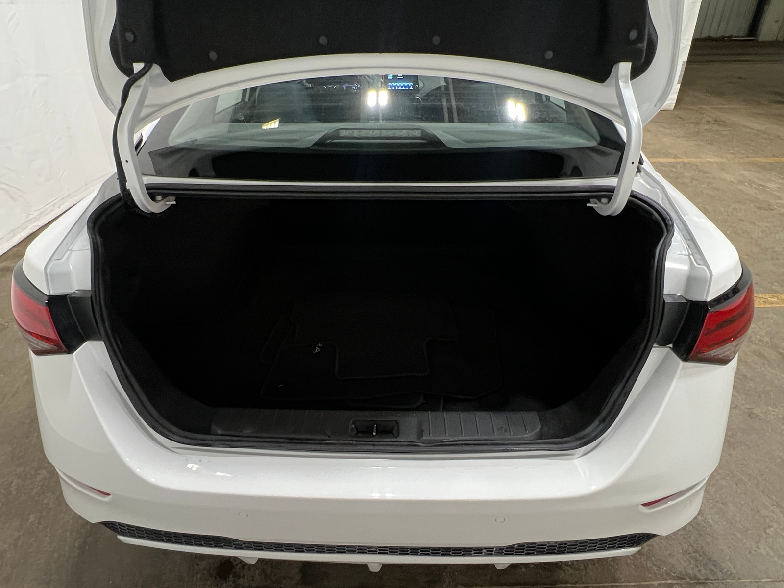 Thumbnail: 2024 Nissan Sentra - 7