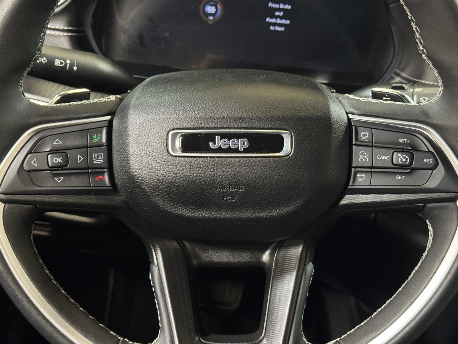 Thumbnail: 2024 Jeep Grand Cherokee L - 4