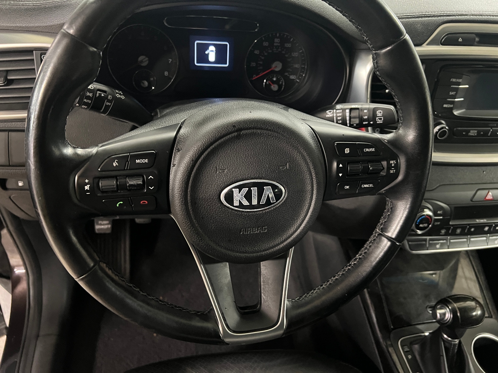 Thumbnail: 2016 Kia Sorento - 4