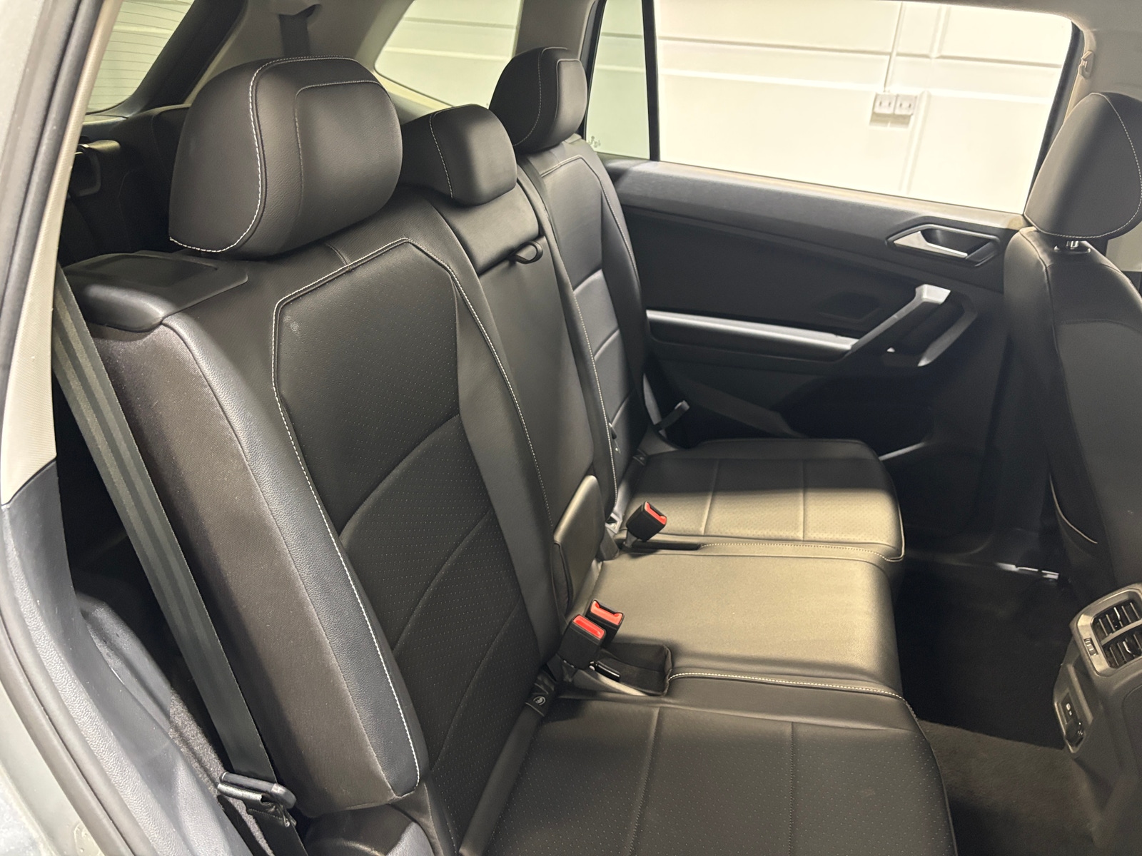 Thumbnail: 2021 Volkswagen Tiguan - 5