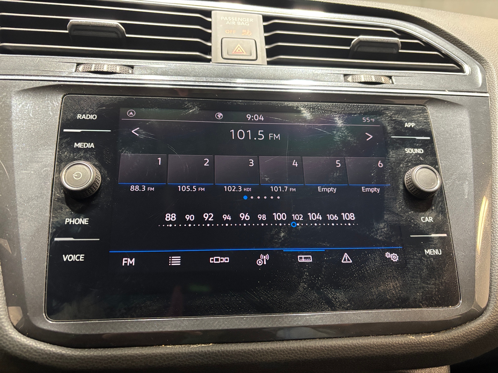 Thumbnail: 2021 Volkswagen Tiguan - 3