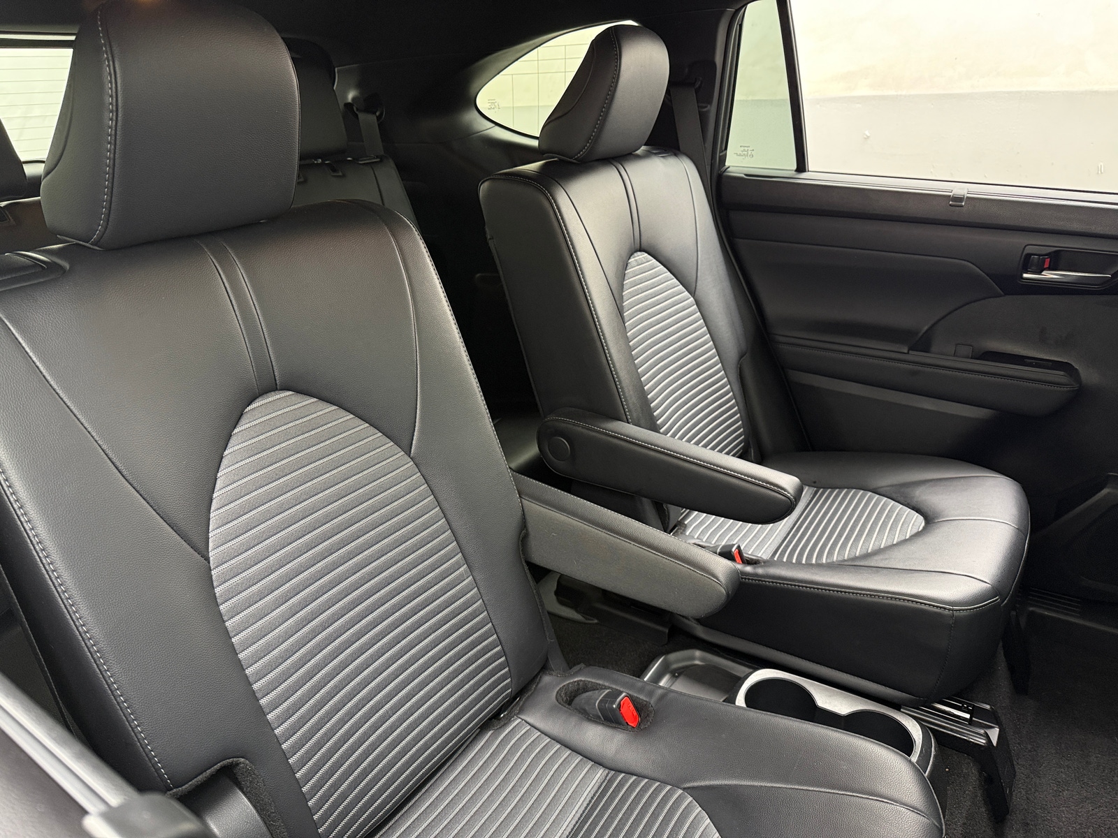 Thumbnail: 2024 Toyota Highlander - 5