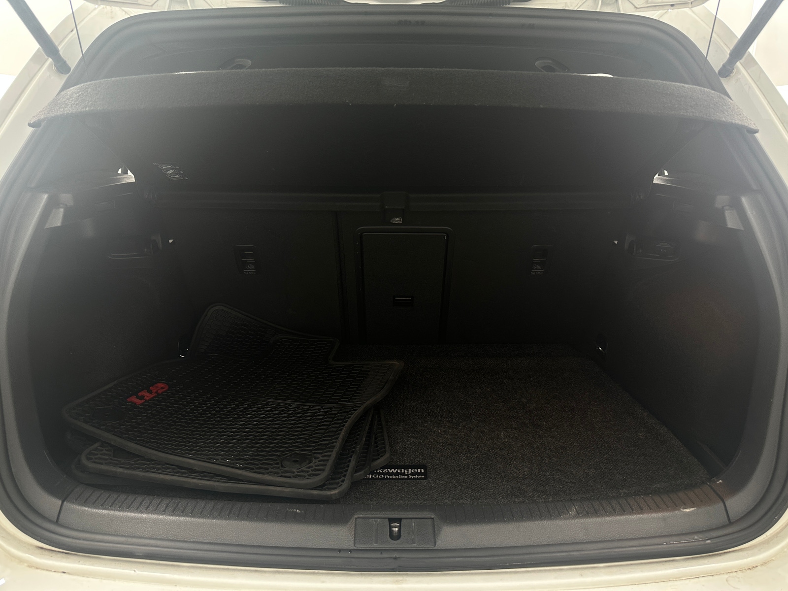 Thumbnail: 2017 Volkswagen Golf - 7