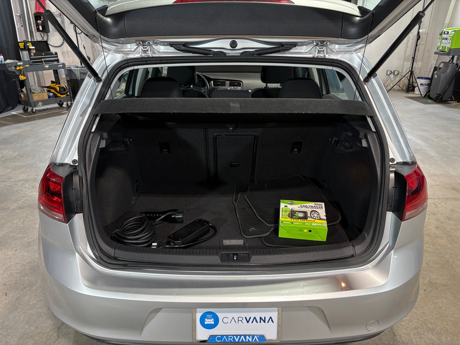 Thumbnail: 2016 Volkswagen e-Golf - 7