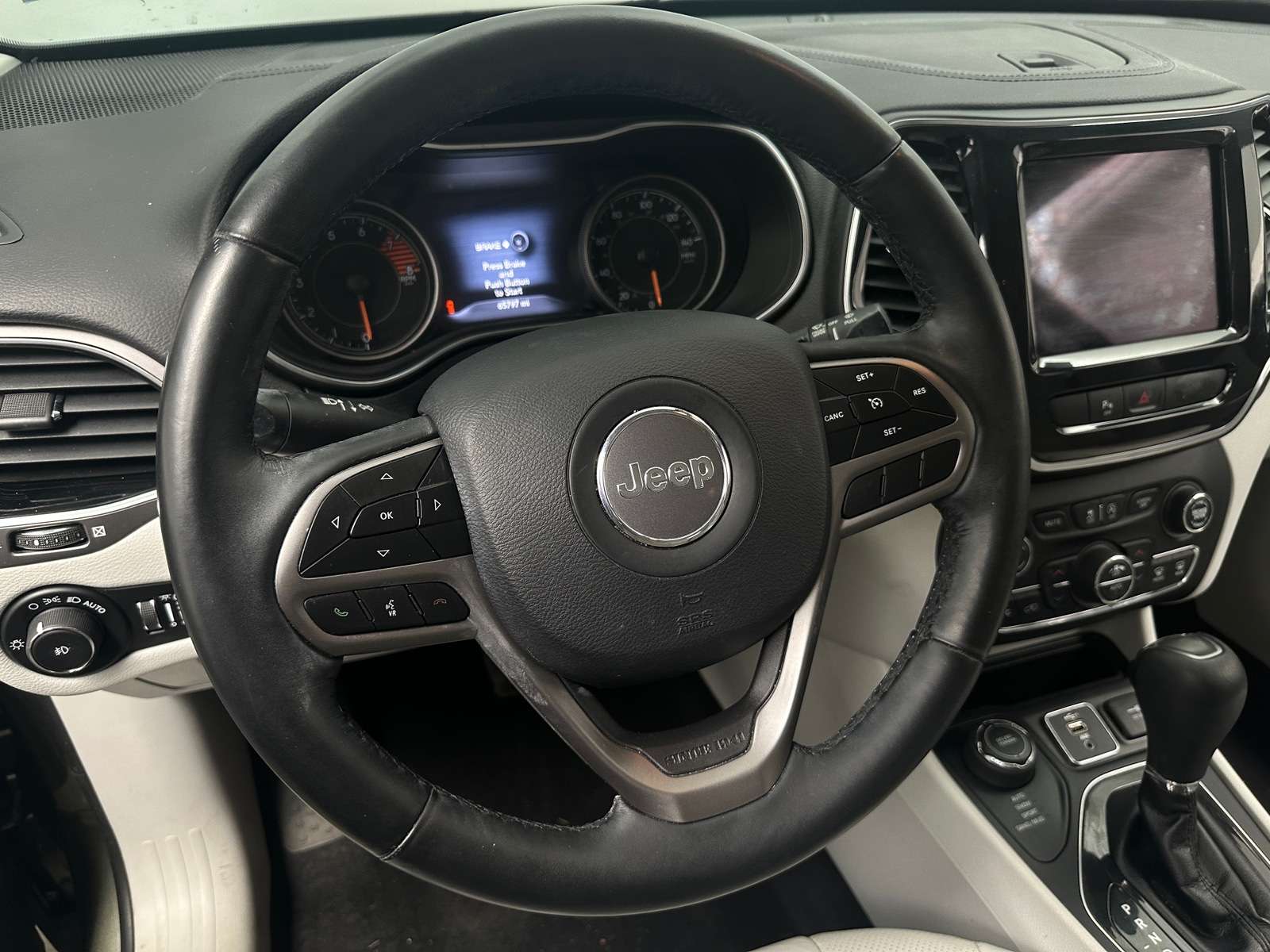 Thumbnail: 2019 Jeep Cherokee - 4