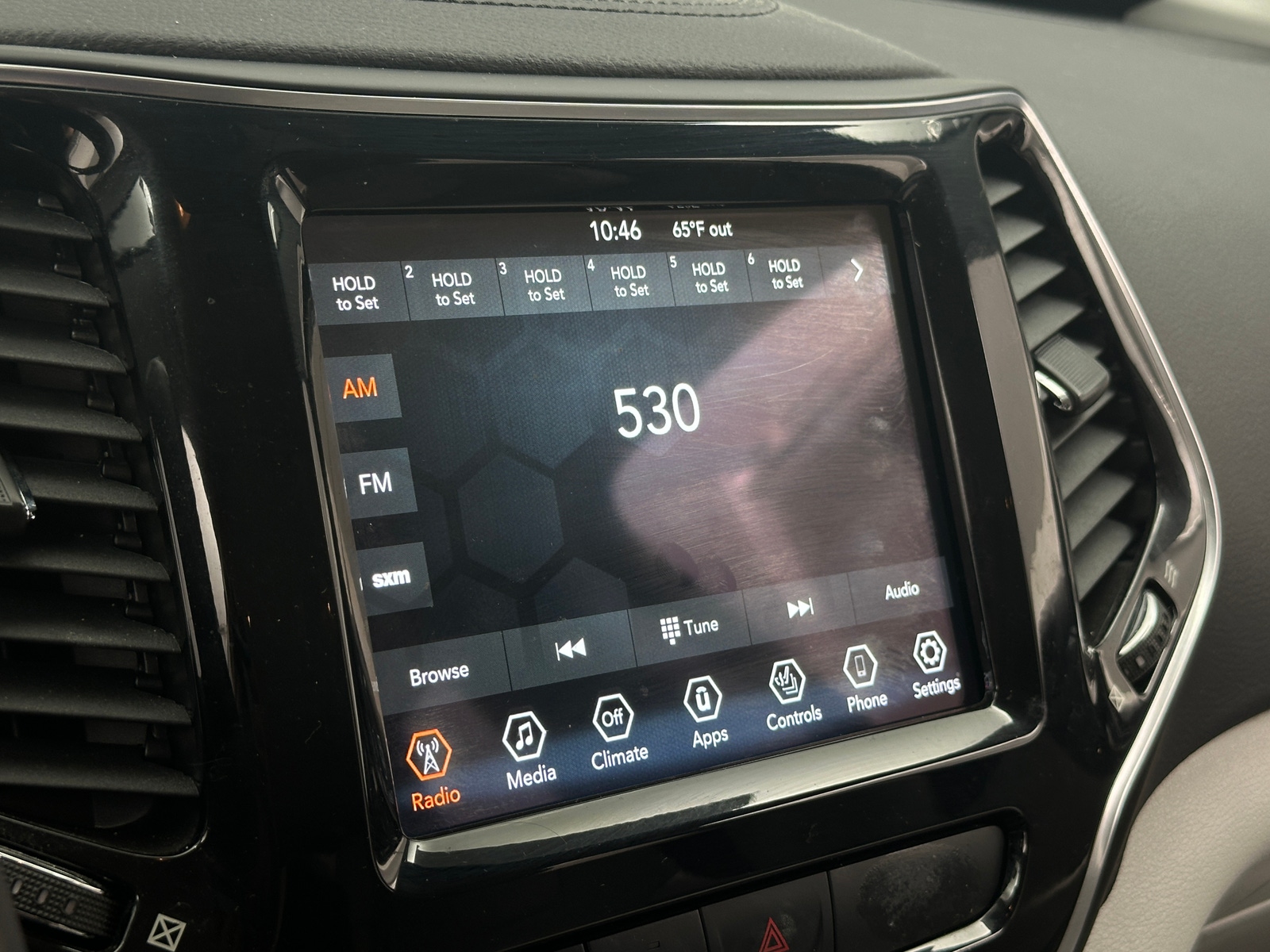 Thumbnail: 2019 Jeep Cherokee - 3