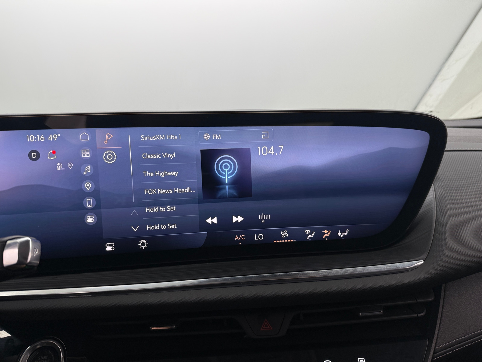 Thumbnail: 2025 Buick Envision - 3