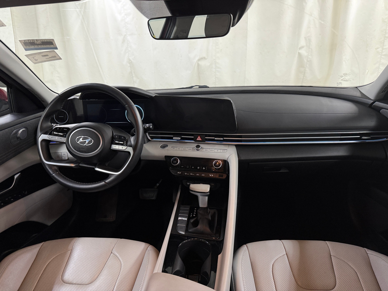 Thumbnail: 2023 Hyundai Elantra - 2