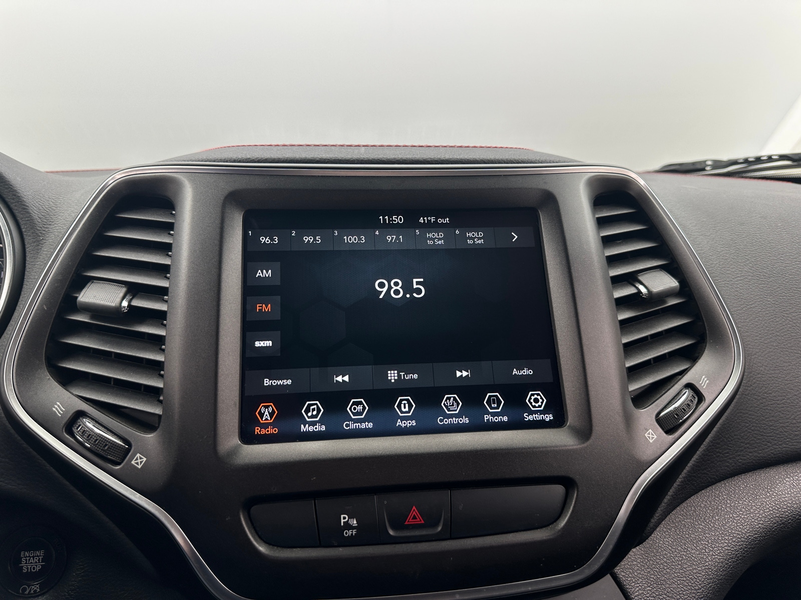 Thumbnail: 2020 Jeep Cherokee - 4