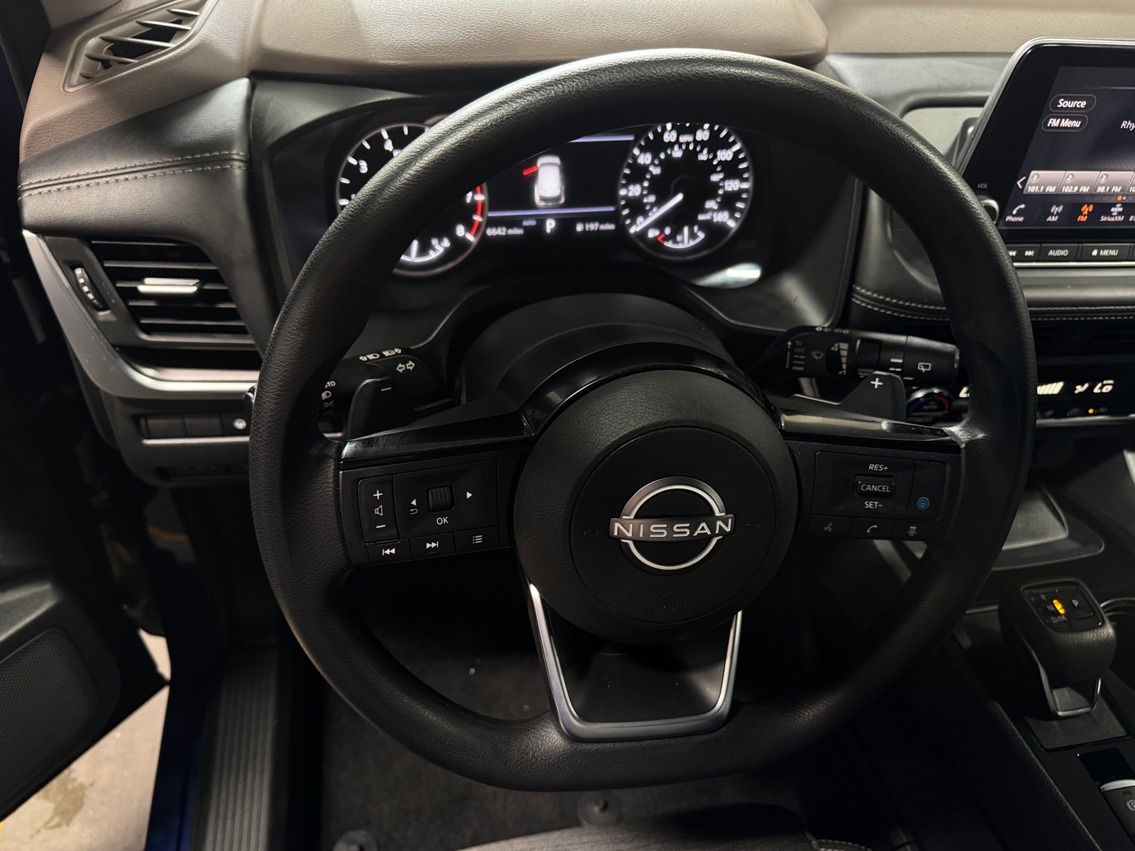 Thumbnail: 2023 Nissan Rogue - 5