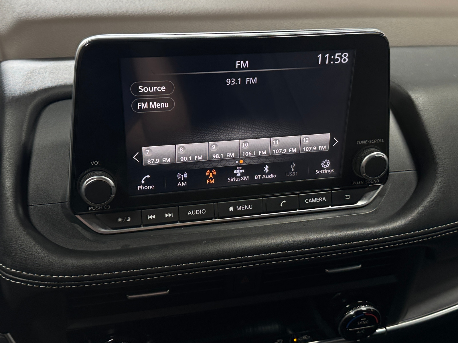 Thumbnail: 2023 Nissan Rogue - 4