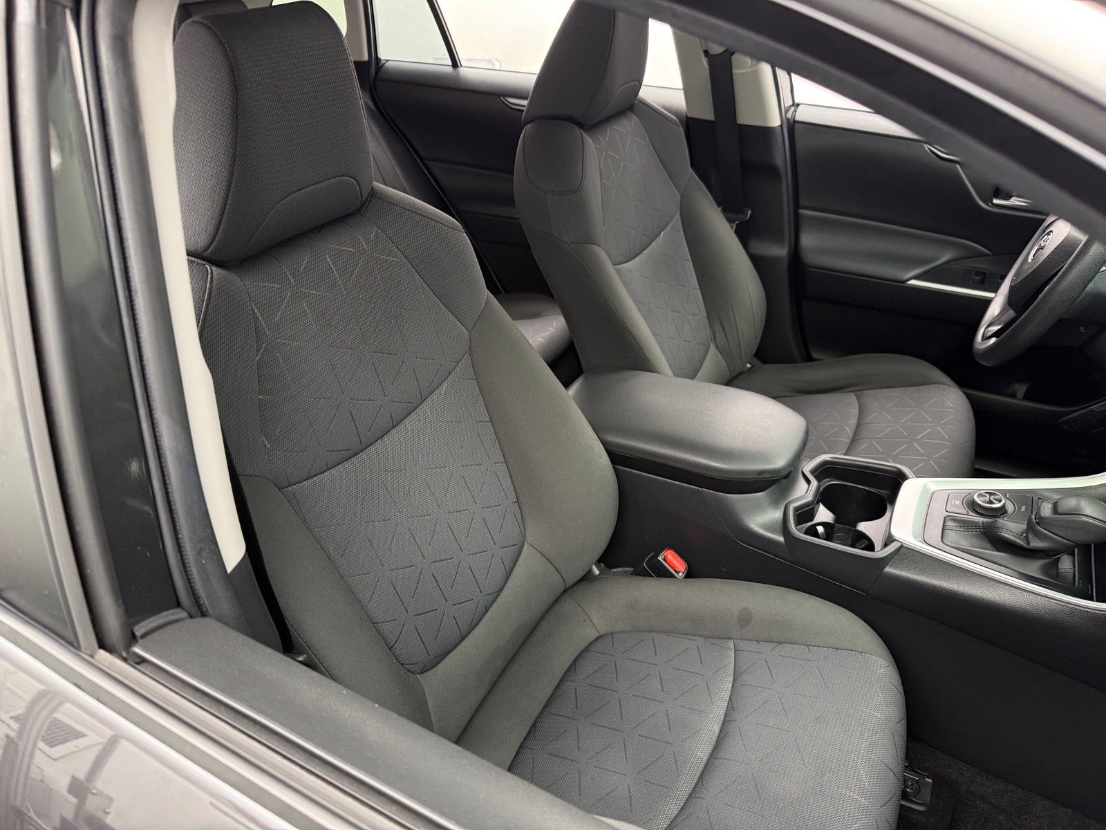 Thumbnail: 2020 Toyota RAV4 - 2