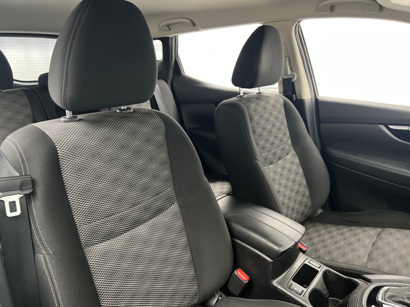 Thumbnail: 2019 Nissan Rogue Sport - 2