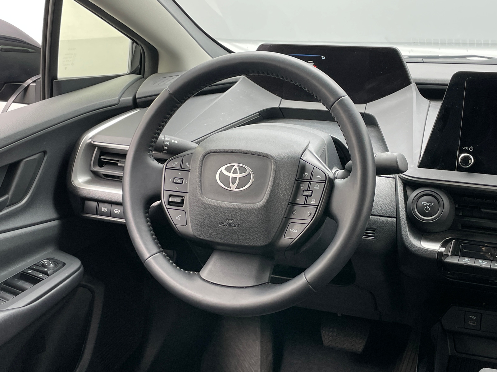 Thumbnail: 2025 Toyota Prius - 5