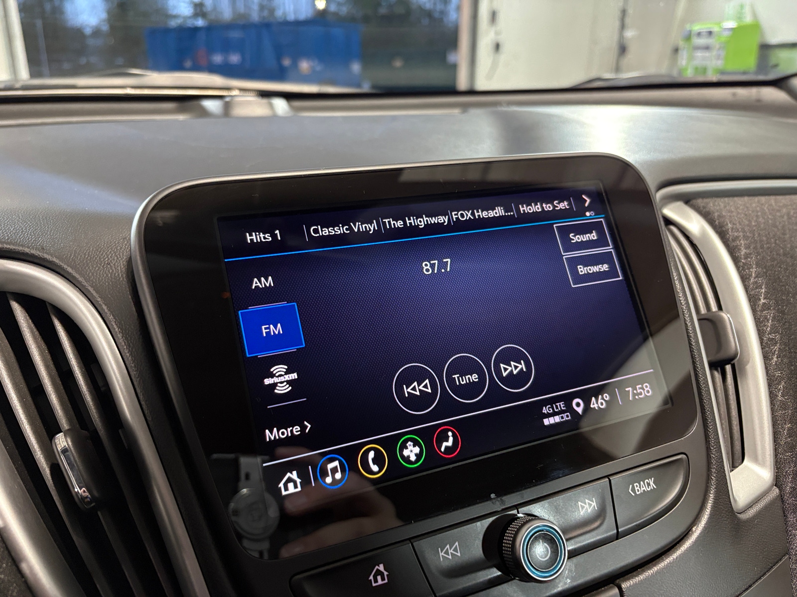 Thumbnail: 2024 Chevrolet Malibu - 4