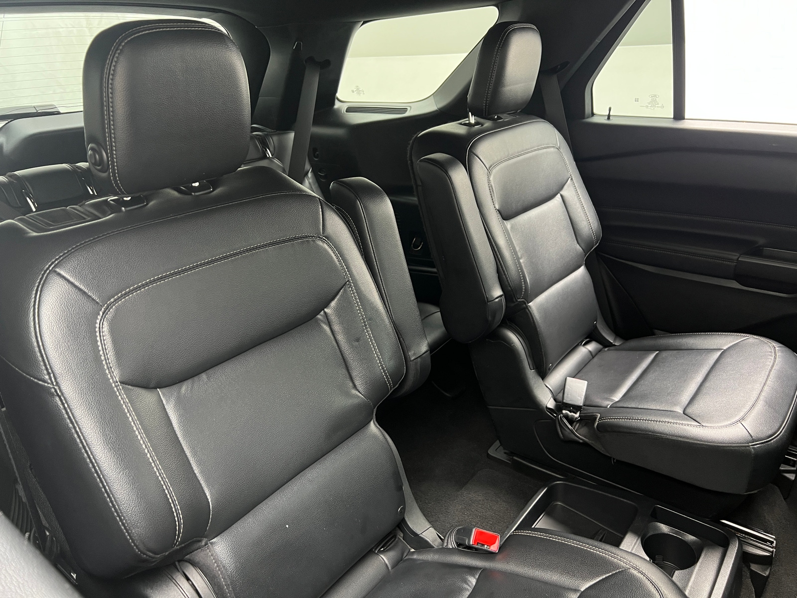 Thumbnail: 2020 Ford Explorer - 5