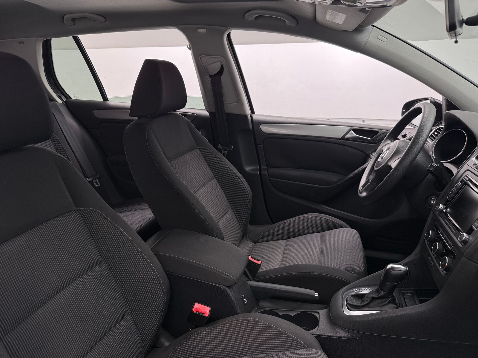 Thumbnail: 2012 Volkswagen Golf - 2